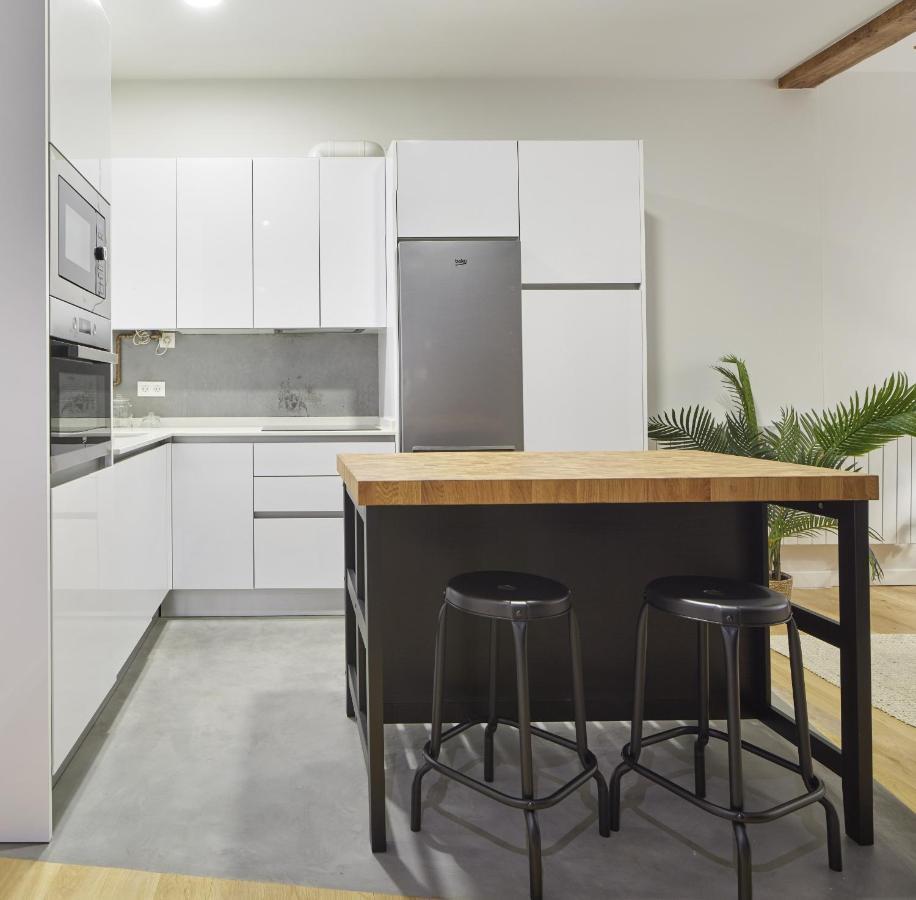 Always Easy I Kursaal Apartment Сан Себастиан Екстериор снимка
